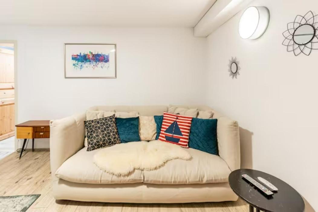 Großzügige 185m2-Altbauwohnung in Bestlage 7Zimmer-2Bäder-2Küchen-2WCs Hamburgo Exterior foto