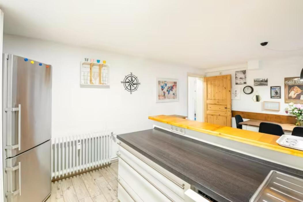 Großzügige 185m2-Altbauwohnung in Bestlage 7Zimmer-2Bäder-2Küchen-2WCs Hamburgo Exterior foto