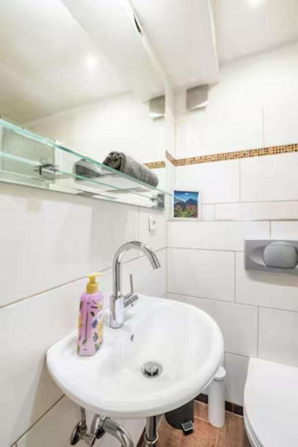 Großzügige 185m2-Altbauwohnung in Bestlage 7Zimmer-2Bäder-2Küchen-2WCs Hamburgo Exterior foto